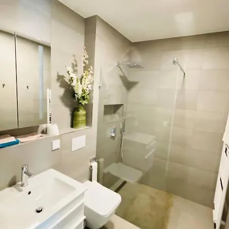 New Studio In Belair With Balcony-sarl1